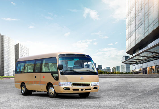 China Ônibus econômico em combustível do treinador de passageiro do motor de Yuchai da carrinha do passageiro 4X2 médio fornecedor